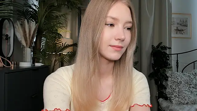 Snapshot of ChinBonnell chatting on 14, 9, 2025 ChinBonnell online show from 14, 9, 2025