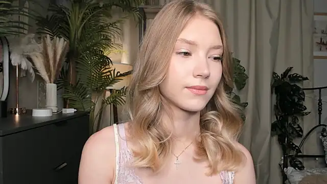 Snapshot of ChinBonnell chatting on 17, 10, 2025 ChinBonnell online show from 17, 10, 2025