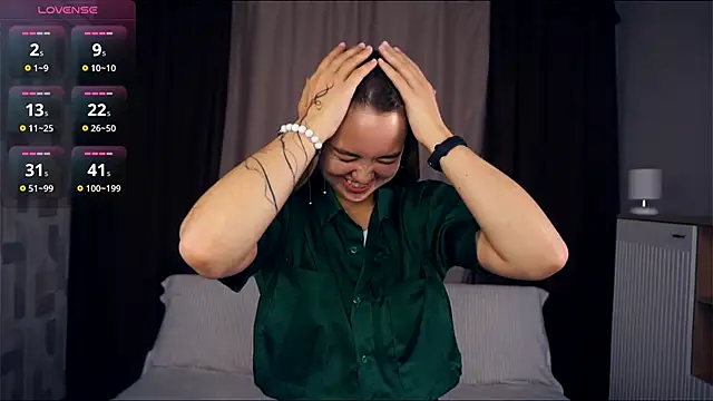 Snapshot of KayleenCurtis chatting on 10, 10, 2025 KayleenCurtis online show from 10, 10, 2025