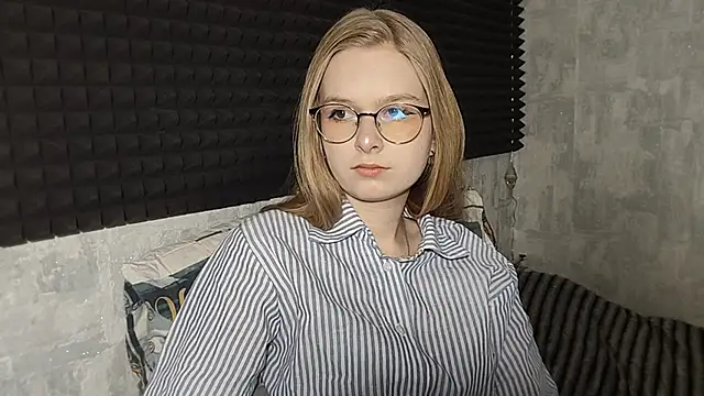 LiaVibes online show from 6, 3, 2026