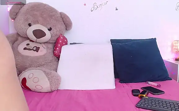 arianajoliee online show from 8, 5, 2026