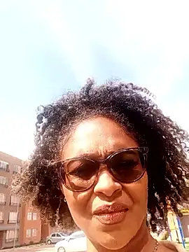 BiiancaEstradaa online show from 6, 2, 2026