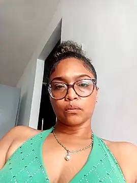 BiiancaEstradaa online show from 12, 3, 2026