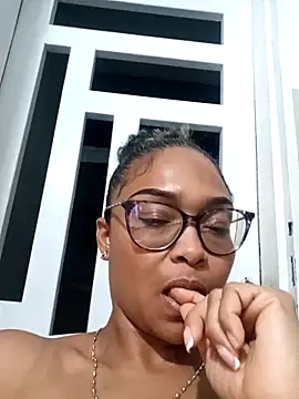 BiiancaEstradaa online show from 18, 3, 2026