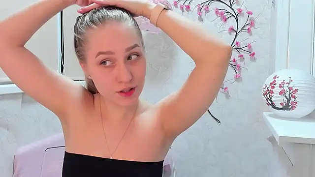 sofamuffin online show from 18, 3, 2026