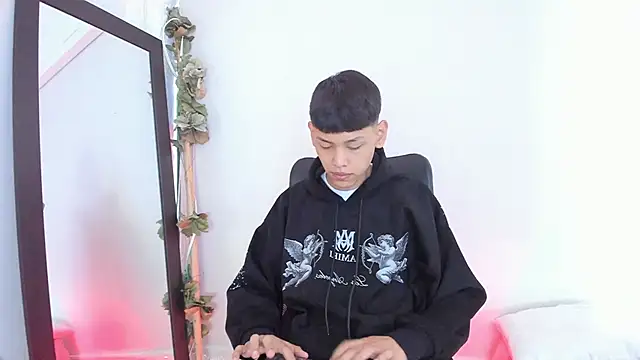 zeus blaze online show from 12, 9, 2025