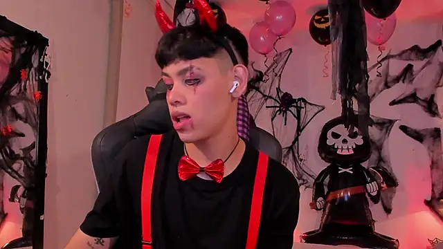 zeus blaze online show from 4, 10, 2025