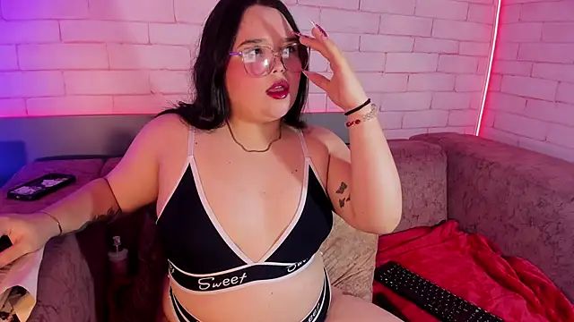 Lushi Love online show from 28, 10, 2025