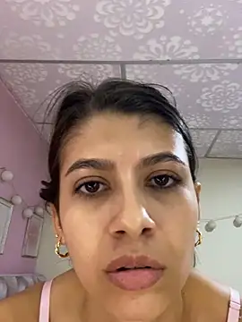 Snapshot of Lenapink19 chatting on 14, 11, 2025 Lenapink19 online show from 14, 11, 2025