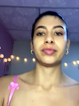 Snapshot of Lenapink19 chatting on 25, 11, 2025 Lenapink19 online show from 25, 11, 2025