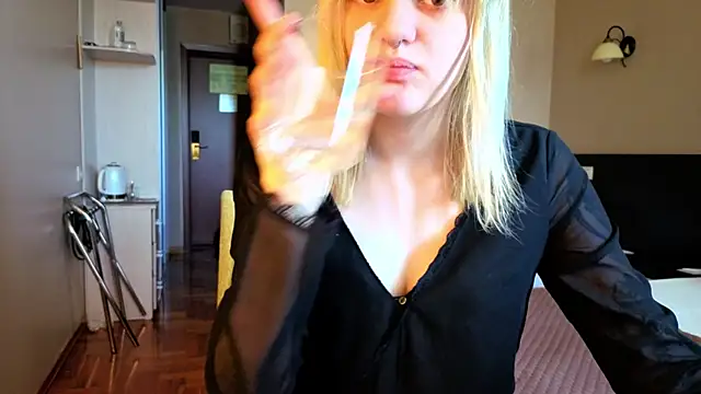 Elieiza xo online show from 1, 6, 2026