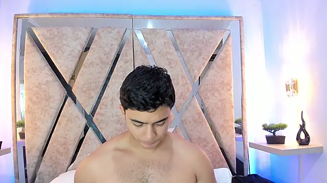 Snapshot of jayd_muscle chatting on 5, 12, 2025 jayd muscle online show from 5, 12, 2025