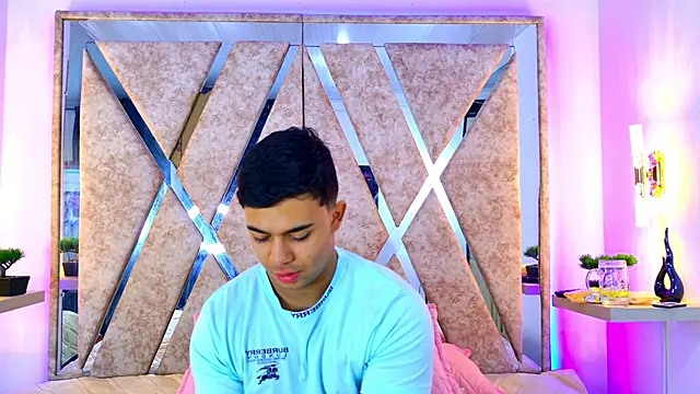 Snapshot of jayd_muscle chatting on 20, 12, 2025 jayd muscle online show from 20, 12, 2025