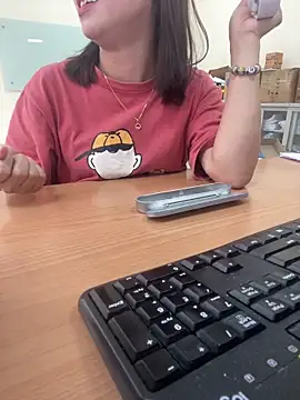 -NhaKy22 online show from 4, 4, 2026