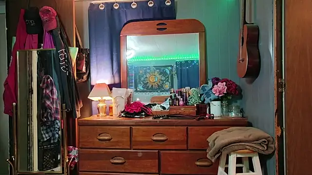 HotRedYeag online show from 5, 2, 2026