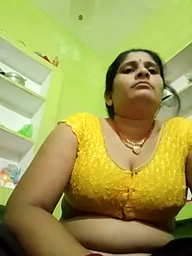 Snapshot of Hot-piuy chatting on 11, 9, 2025 Hot-piuy online show from 11, 9, 2025