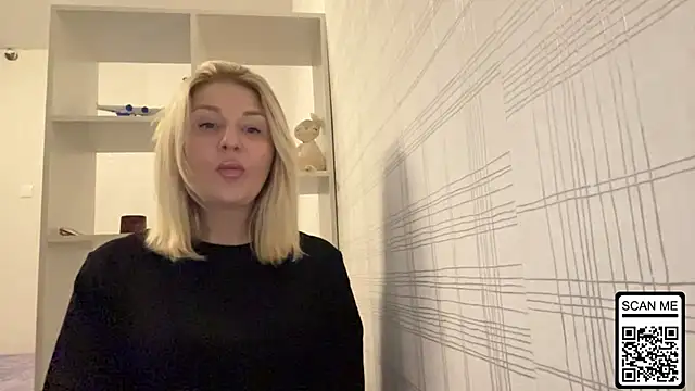 Blondie xoxoxo online show from 26, 10, 2025