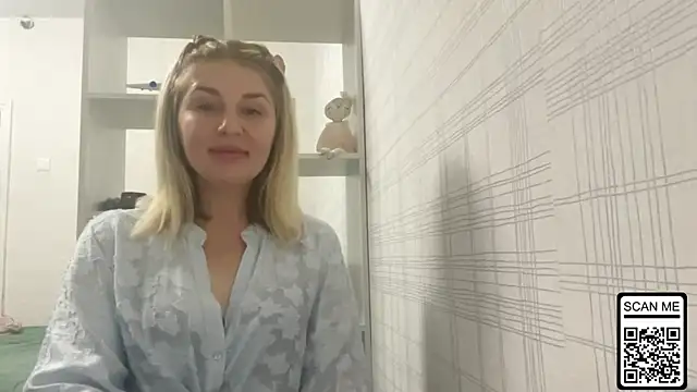 Blondie xoxoxo online show from 17, 11, 2025