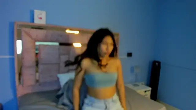 Snapshot of LICKY_LOV chatting on 12, 9, 2025 LICKY LOV online show from 12, 9, 2025