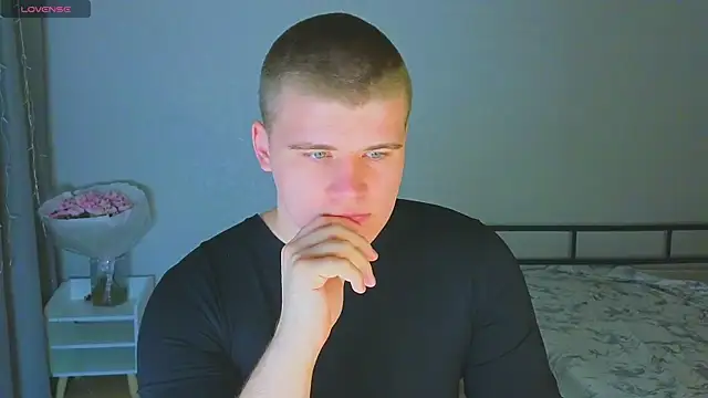 kittenmurr online show from 3, 11, 2025