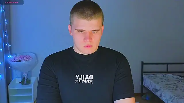 kittenmurr online show from 4, 11, 2025