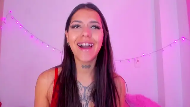 Abby roussee online show from 25, 11, 2025