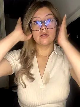 Blair Bunnyy online show from 24, 10, 2025