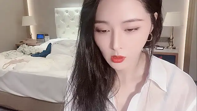 Ianxuan online show from 29, 9, 2025