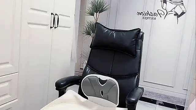 Ianxuan online show from 3, 10, 2025