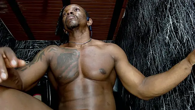 Snapshot of yordi_sandler2 chatting on 8, 11, 2025 yordi sandler2 online show from 8, 11, 2025