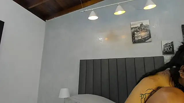 Snapshot of violet_and_myers chatting on 26, 9, 2025 violet and myers online show from 26, 9, 2025