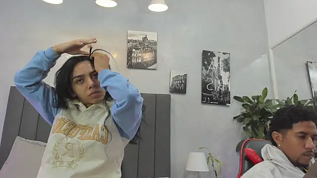 Snapshot of violet_and_myers chatting on 30, 9, 2025 violet and myers online show from 30, 9, 2025