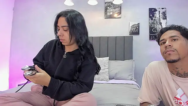 Snapshot of violet_and_myers chatting on 15, 10, 2025 violet and myers online show from 15, 10, 2025