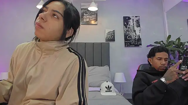 Snapshot of violet_and_myers chatting on 25, 10, 2025 violet and myers online show from 25, 10, 2025