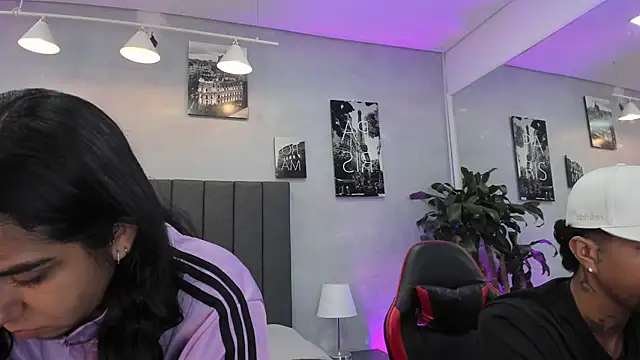 Snapshot of violet_and_myers chatting on 1, 11, 2025 violet and myers online show from 1, 11, 2025