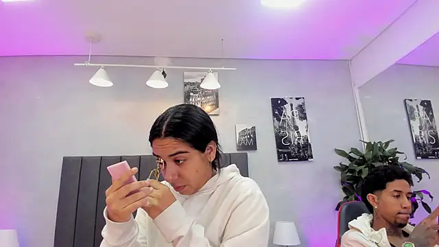 Snapshot of violet_and_myers chatting on 14, 11, 2025 violet and myers online show from 14, 11, 2025