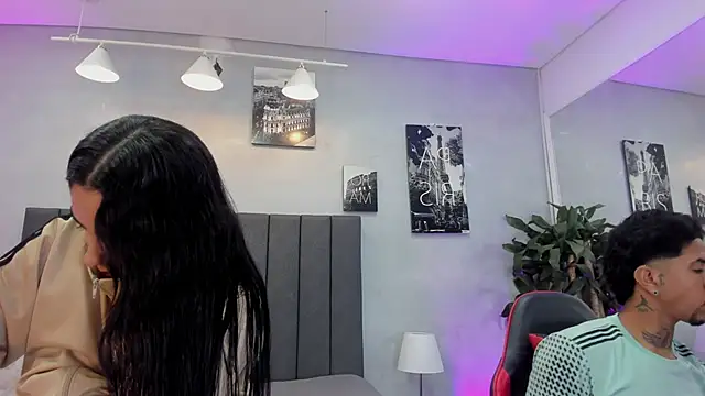 Snapshot of violet_and_myers chatting on 15, 11, 2025 violet and myers online show from 15, 11, 2025