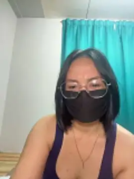 melyiaaa online show from 2, 12, 2025