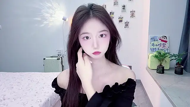 Snapshot of suger-TT chatting on 8, 11, 2025 suger-TT online show from 8, 11, 2025