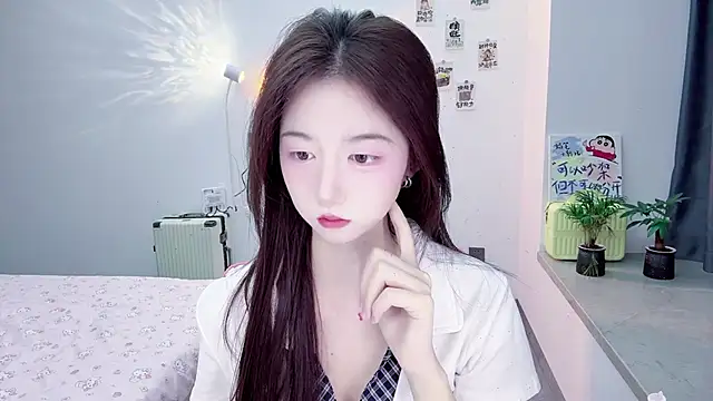 Snapshot of suger-TT chatting on 11, 11, 2025 suger-TT online show from 11, 11, 2025