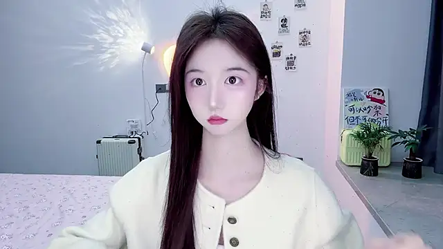 Snapshot of suger-TT chatting on 12, 11, 2025 suger-TT online show from 12, 11, 2025