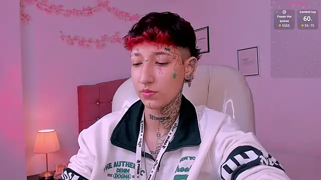 Luci Rose online show from 12, 4, 2026