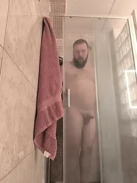 Snapshot of Ole_Plus chatting on 18, 4, 2026 Ole Plus online show from 18, 4, 2026