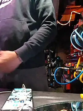 Snapshot of twistafatpipe chatting on 18, 10, 2025 twistafatpipe online show from 18, 10, 2025