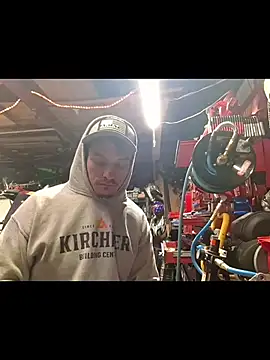 Snapshot of twistafatpipe chatting on 10, 11, 2025 twistafatpipe online show from 10, 11, 2025