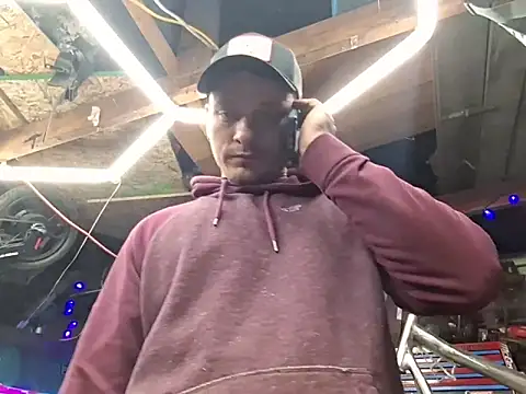 twistafatpipe online show from 17, 3, 2026