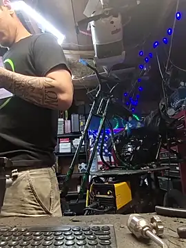 twistafatpipe online show from 14, 4, 2026