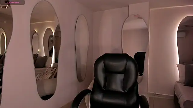 AmberColors  online show from 18, 11, 2025