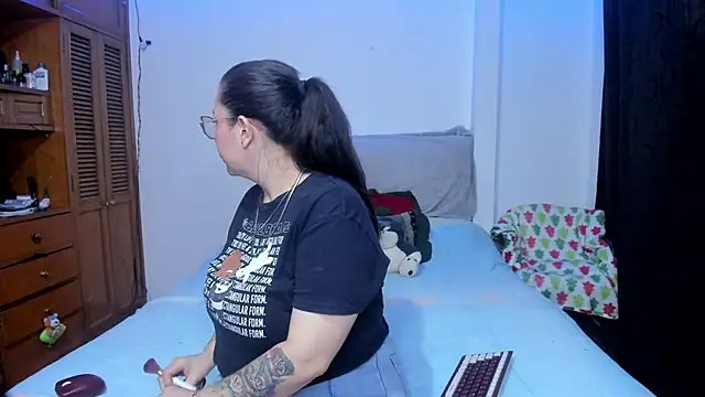 Ashley Monroe online show from 25, 3, 2026