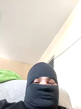 Snapshot of caruso01 chatting on 12, 11, 2025 caruso01 online show from 12, 11, 2025